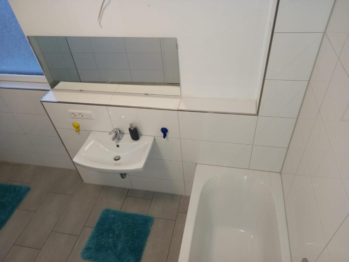 Neubau Appartement Mit Terasse, Privater Eingang,Parkplatz,Kueche Fürth Eksteriør bilde