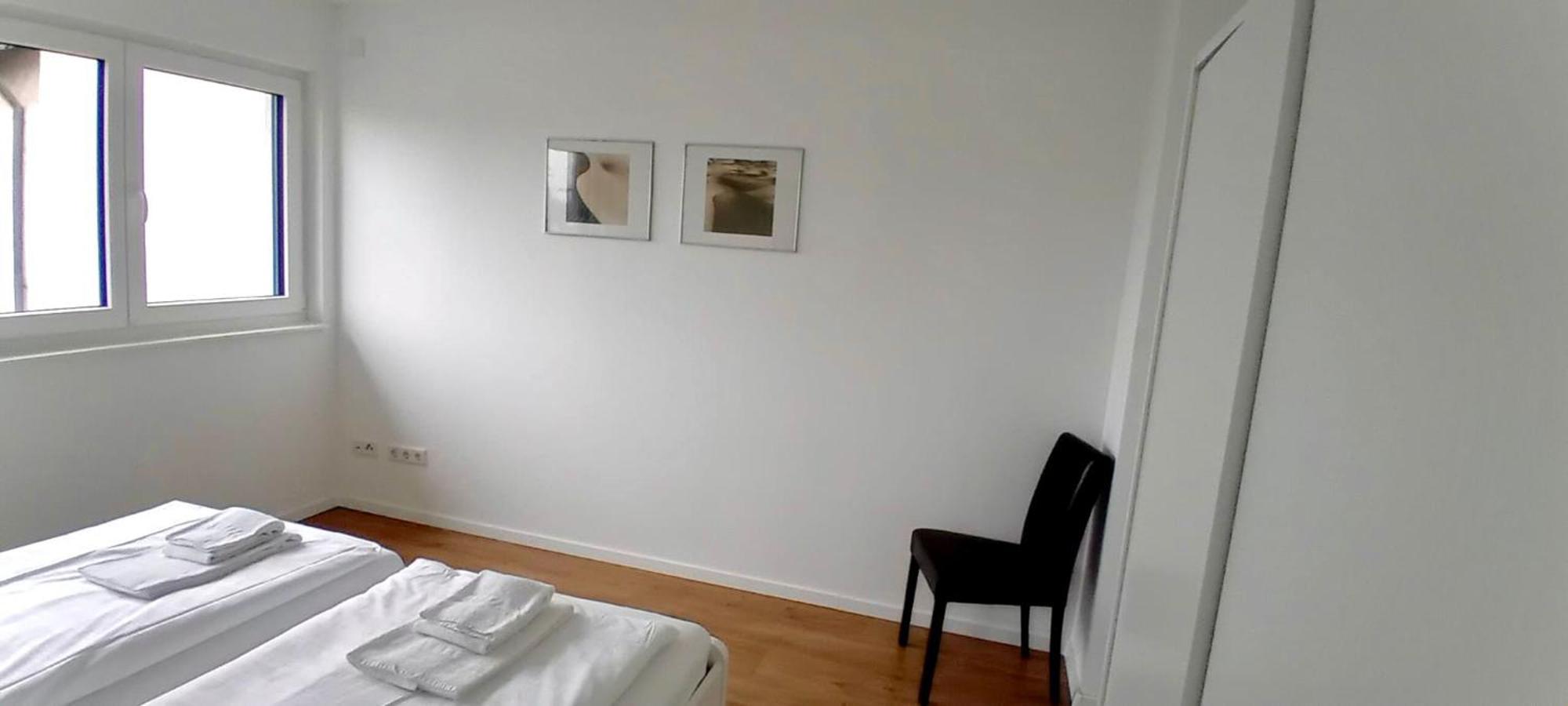 Neubau Appartement Mit Terasse, Privater Eingang,Parkplatz,Kueche Fürth Eksteriør bilde