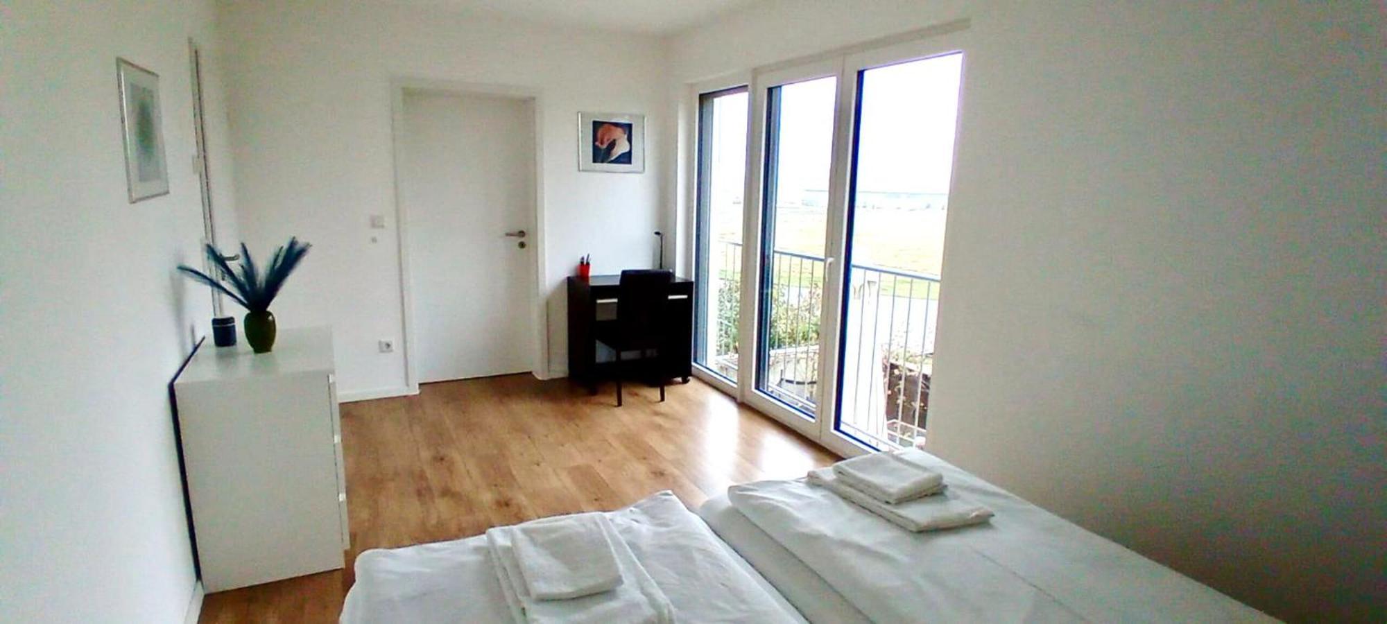 Neubau Appartement Mit Terasse, Privater Eingang,Parkplatz,Kueche Fürth Eksteriør bilde